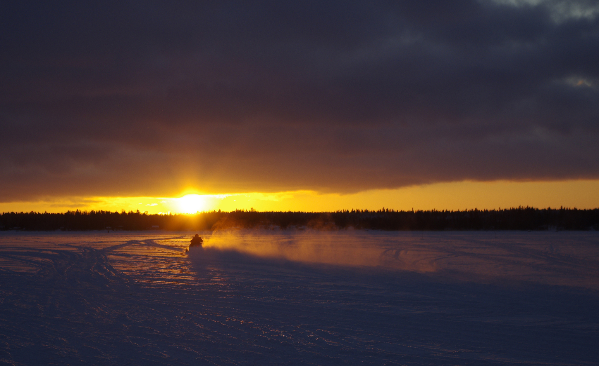 Image Credit: Snowmobile: Thomas Lunabba / CC BY-2.0